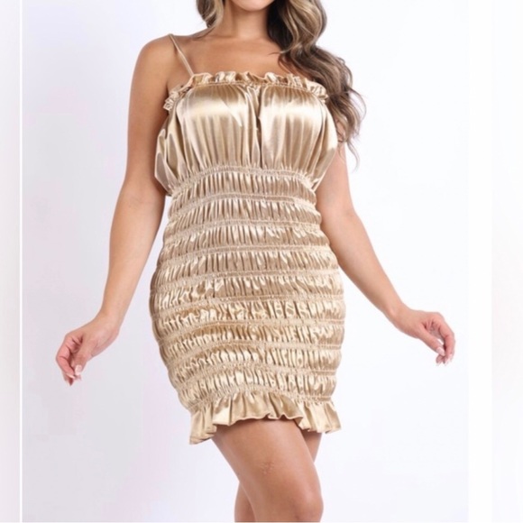 Nude Sleeveless Smocking Dress - Picture 2 of 7